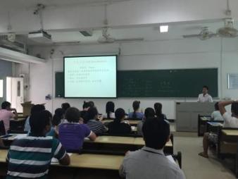 The students sharing experience