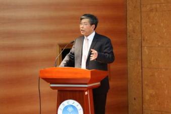 Ke Yinbin, the Secretary-General of the Charhar Institute gave a lecture