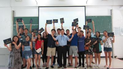 Group picture after awarding completion certificates